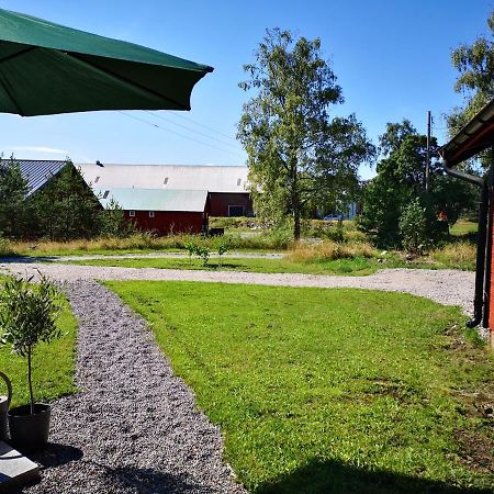 Smedjan Cottage Enköping Exterior foto